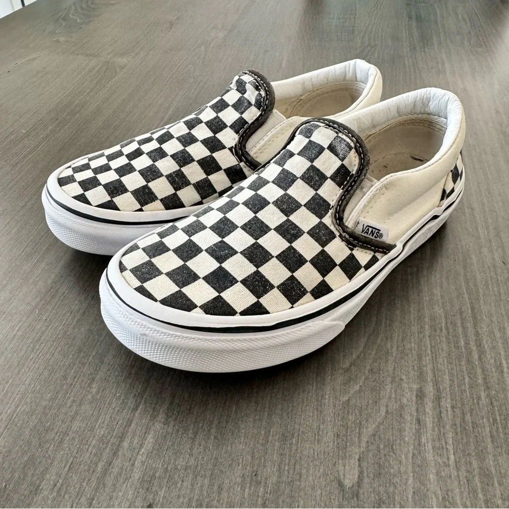 Vans kids unisex black white checkerboard slip on shoes size 2 - Picture 2 of 9